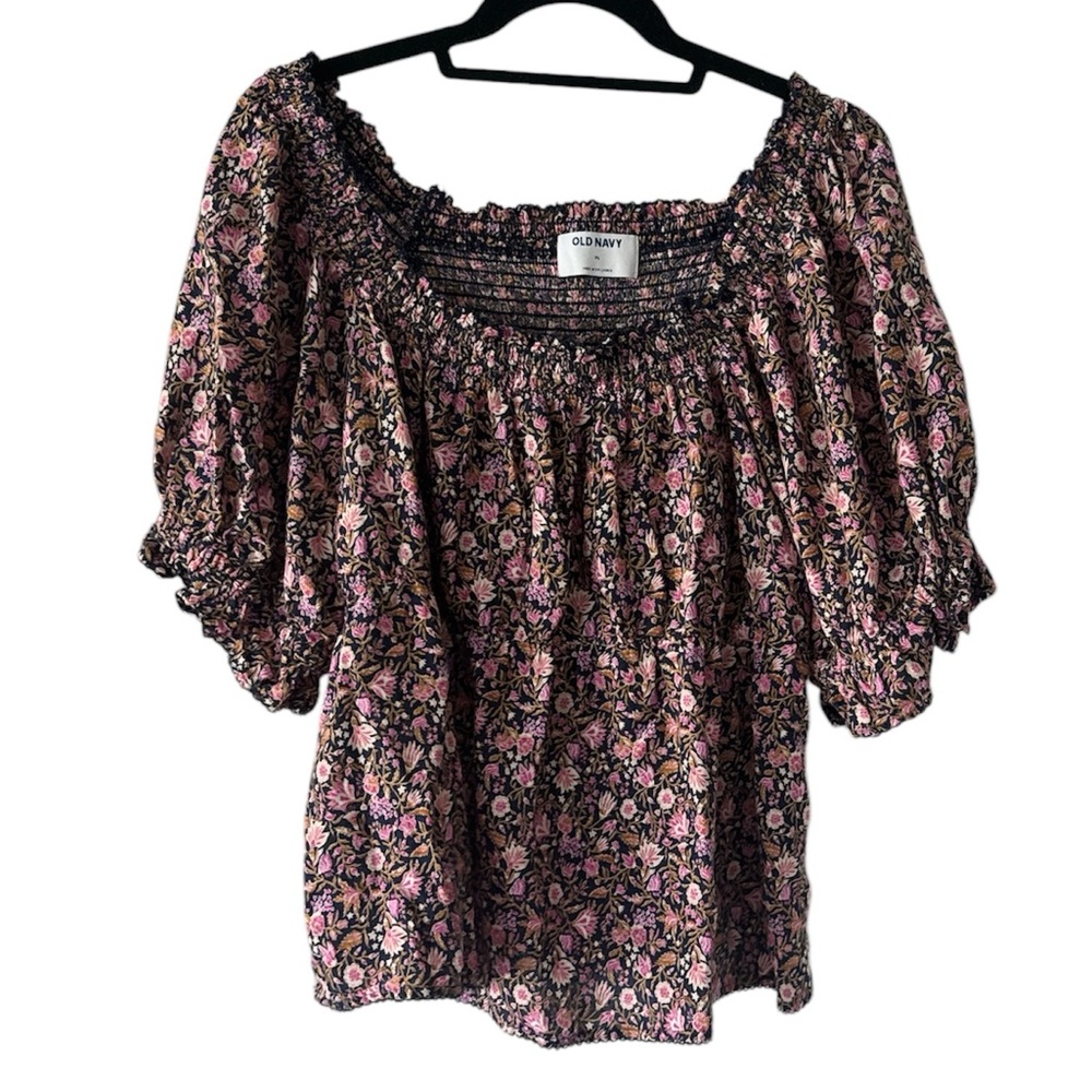 Old Navy Floral Smocked Peasant Top